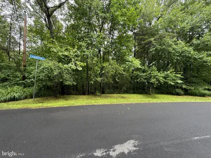 $750,000 | 2704 Chariton Street, Oakton, VA 22124