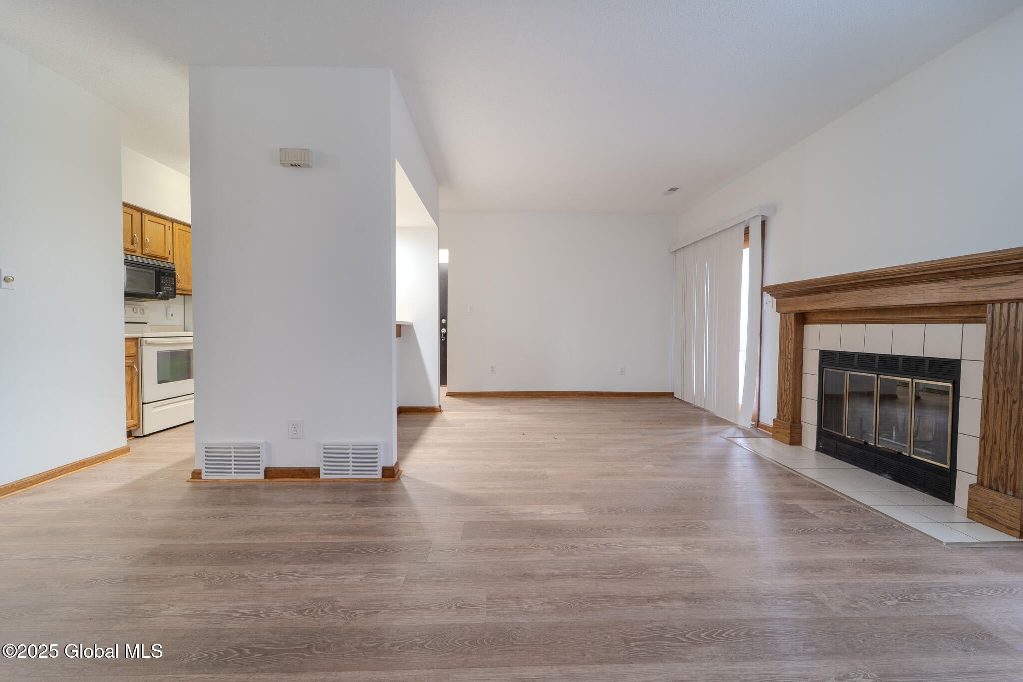 1976 Curry Road, Unit E136 Schenectady, NY 12303 - Photo 12 of 42 MIG06097-HDR