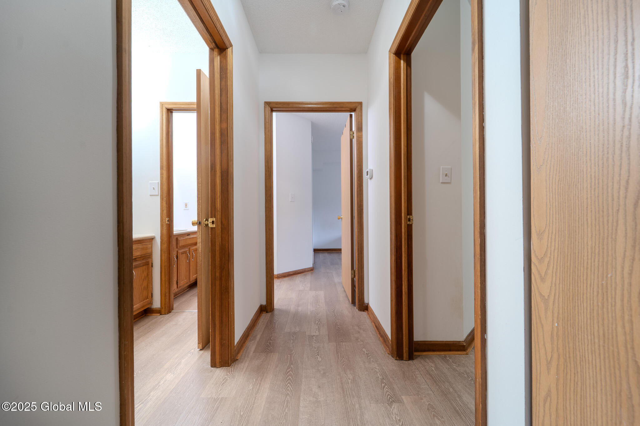 1976 Curry Road, Unit E136 Schenectady, NY 12303 - Photo 20 of 42 MIG06106-HDR