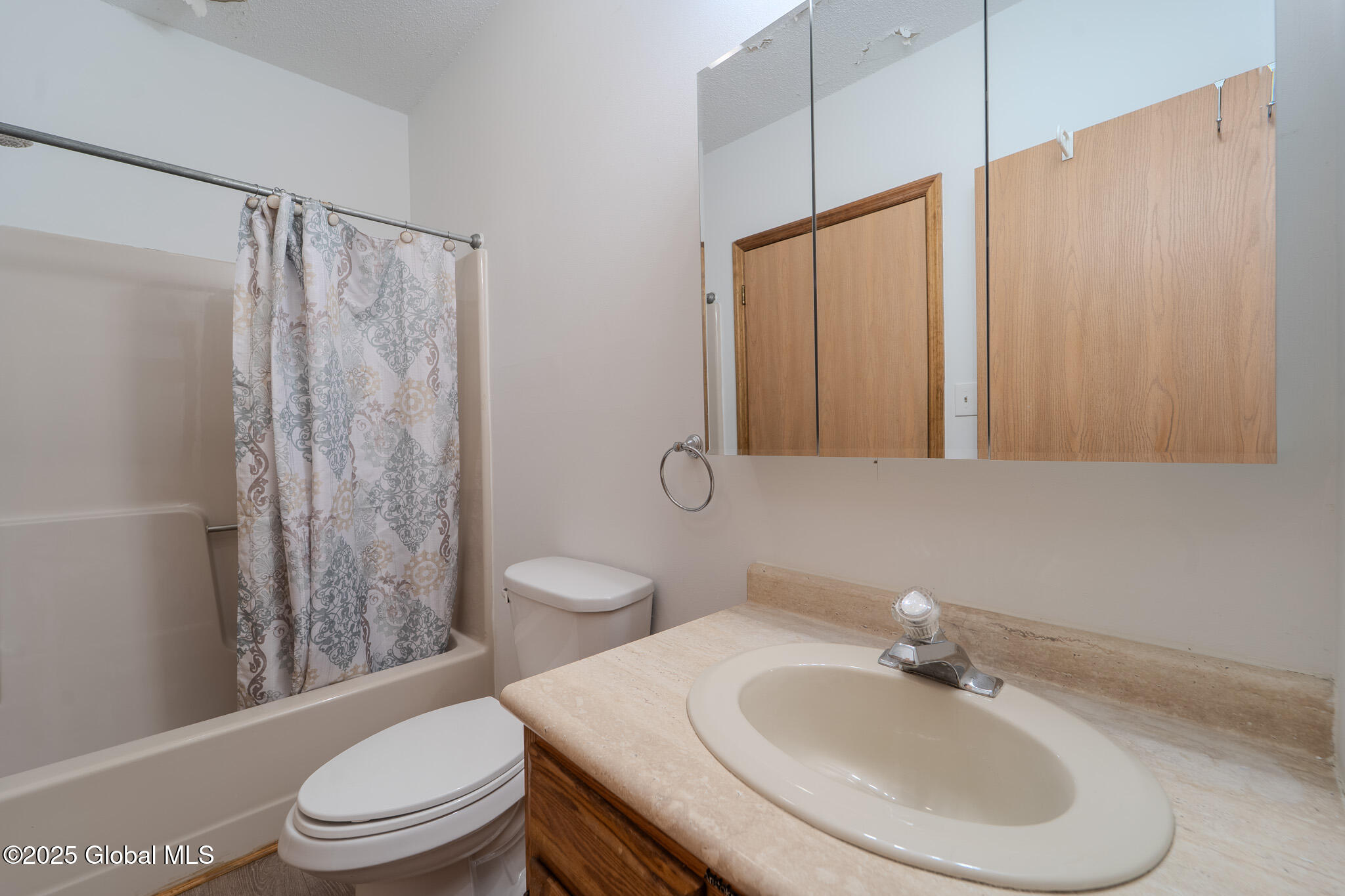 1976 Curry Road, Unit E136 Schenectady, NY 12303 - Photo 27 of 42 MIG06127-HDR