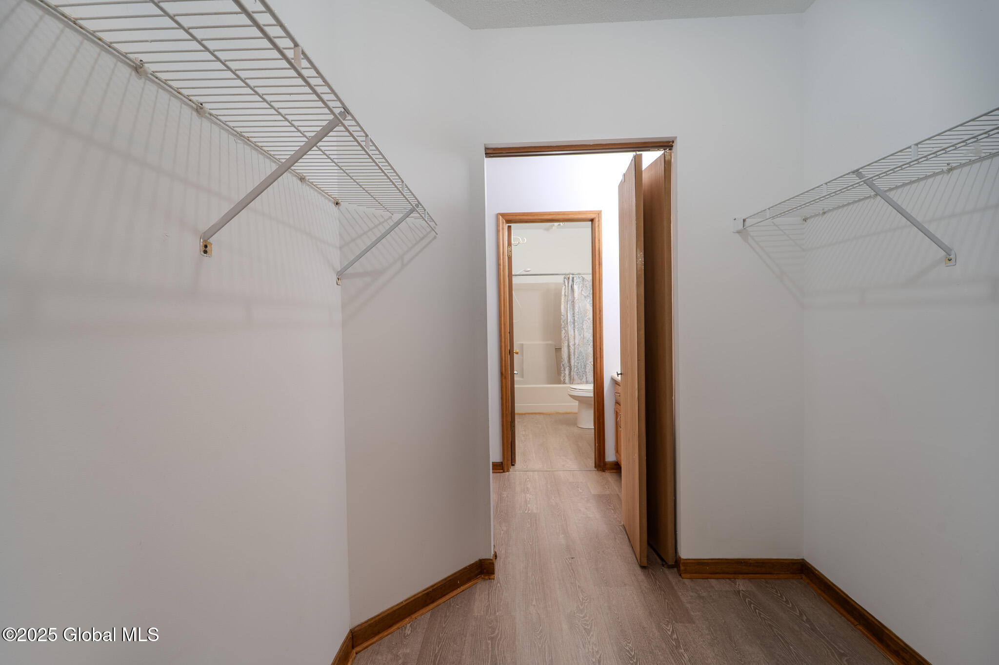 1976 Curry Road, Unit E136 Schenectady, NY 12303 - Photo 36 of 42 MIG06163-HDR