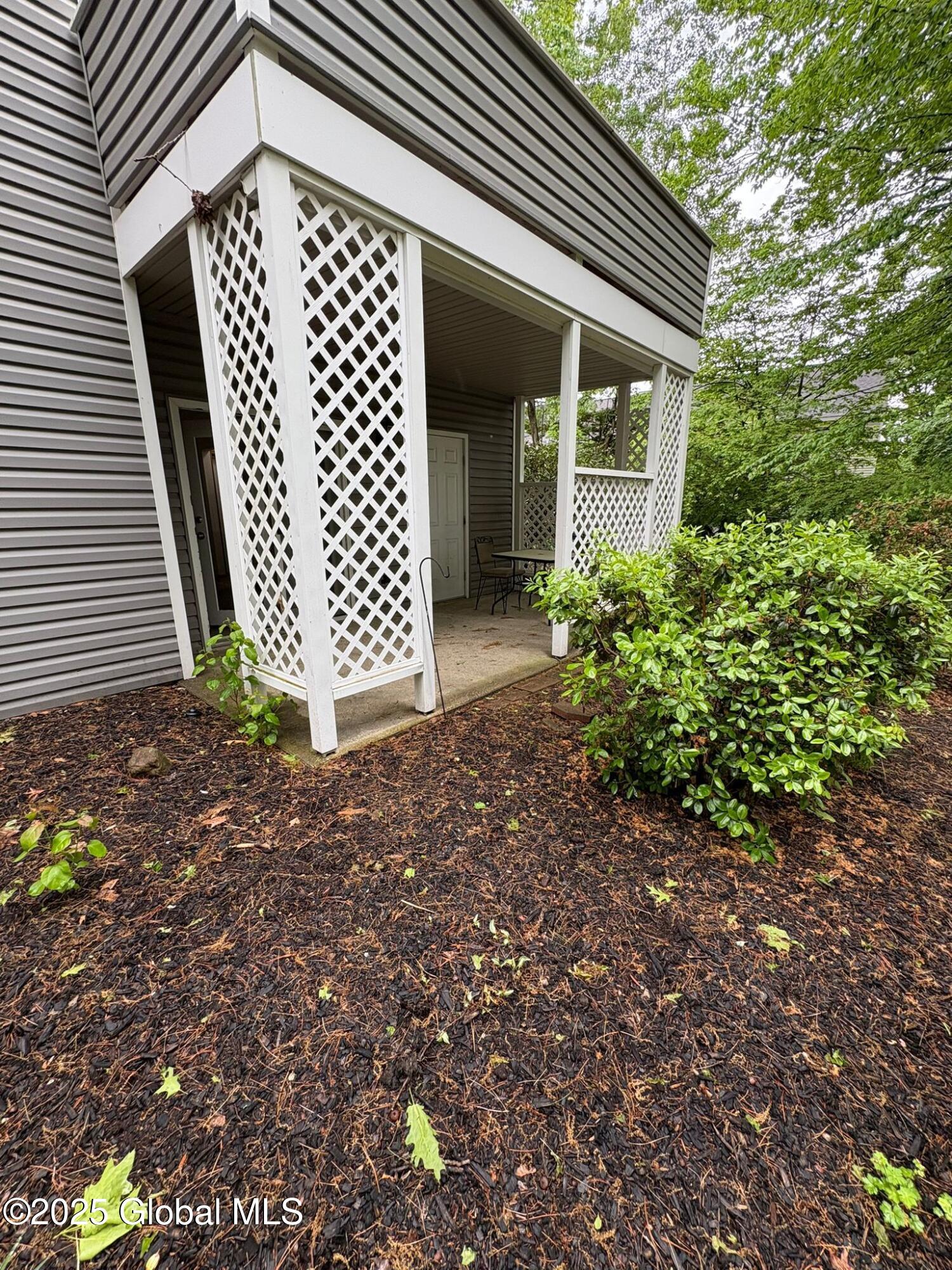 1976 Curry Road, Unit E136 Schenectady, NY 12303 - Photo 40 of 42 5