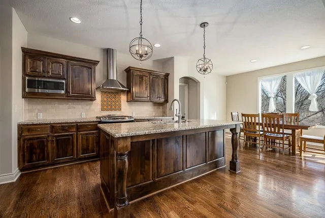 $599,950 | 3939 North 123rd Street, Kansas City, KS 66109