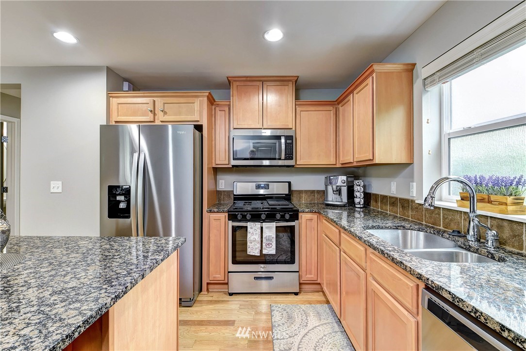 18328 40th Avenue Southeast Bothell, WA 98012 - Photo 11 of 25