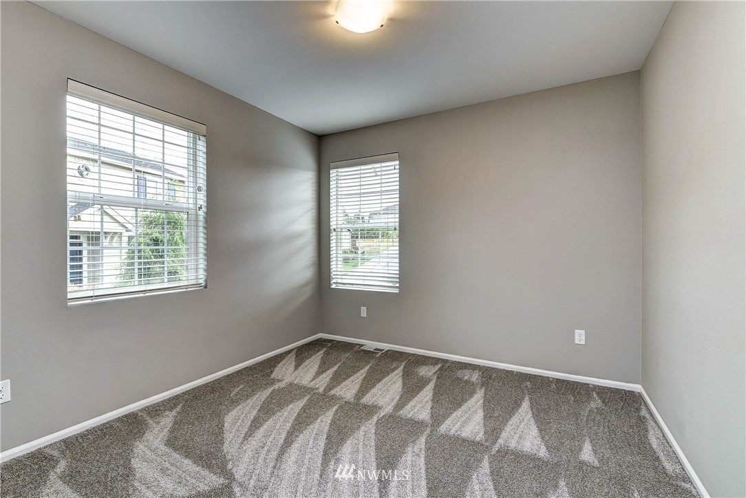 18328 40th Avenue Southeast Bothell, WA 98012 - Photo 15 of 25
