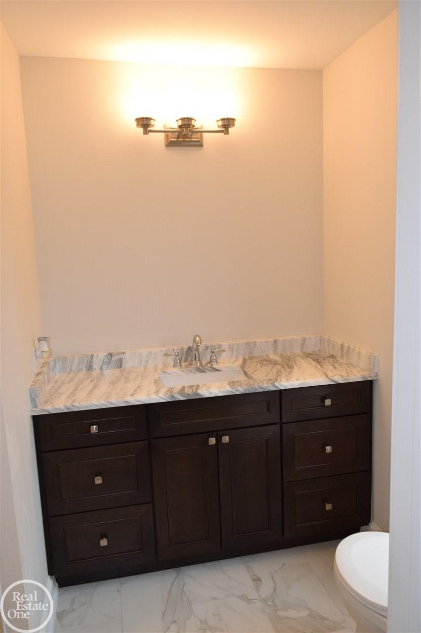552 Cadieux Road Grosse Pointe, MI 48230 - Photo 30 of 51 Gallery Image 30