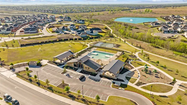 $2,800 | 109 Adeline Road, Hutto, TX 78634