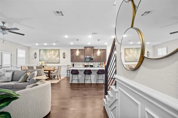 $2,800 | 109 Adeline Road, Hutto, TX 78634