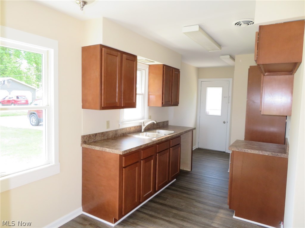 6978 Lake Road Madison, OH 44057 - Photo 2 of 19 Gallery Image 2