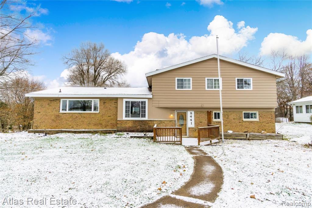 8441 Ridge Road Goodrich, MI 48438 - Photo 2 of 52
