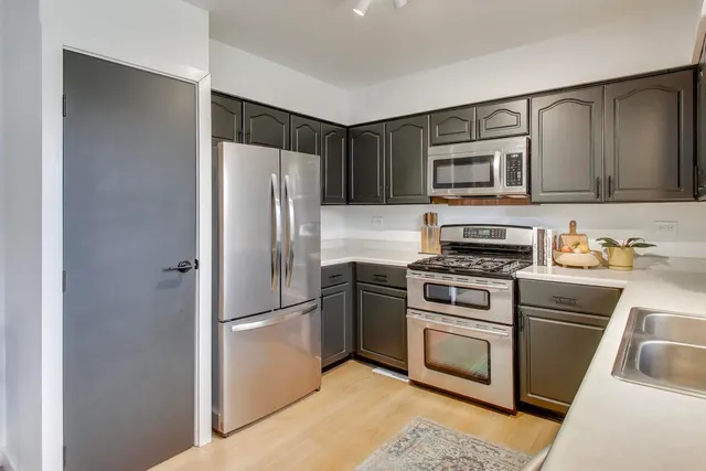 $415,000 | 21061 West Marion Avenue, Mundelein, IL 60060