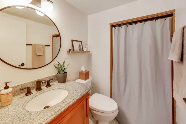 $415,000 | 21061 West Marion Avenue, Mundelein, IL 60060