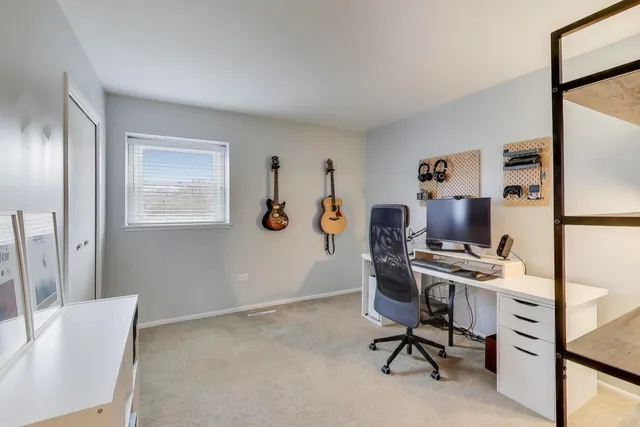 $415,000 | 21061 West Marion Avenue, Mundelein, IL 60060