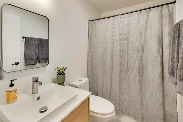 $415,000 | 21061 West Marion Avenue, Mundelein, IL 60060