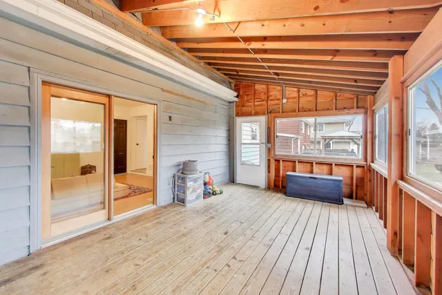 $415,000 | 21061 West Marion Avenue, Mundelein, IL 60060