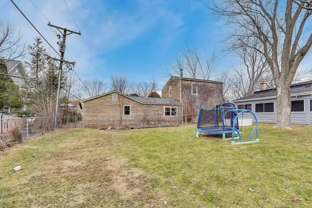 $415,000 | 21061 West Marion Avenue, Mundelein, IL 60060