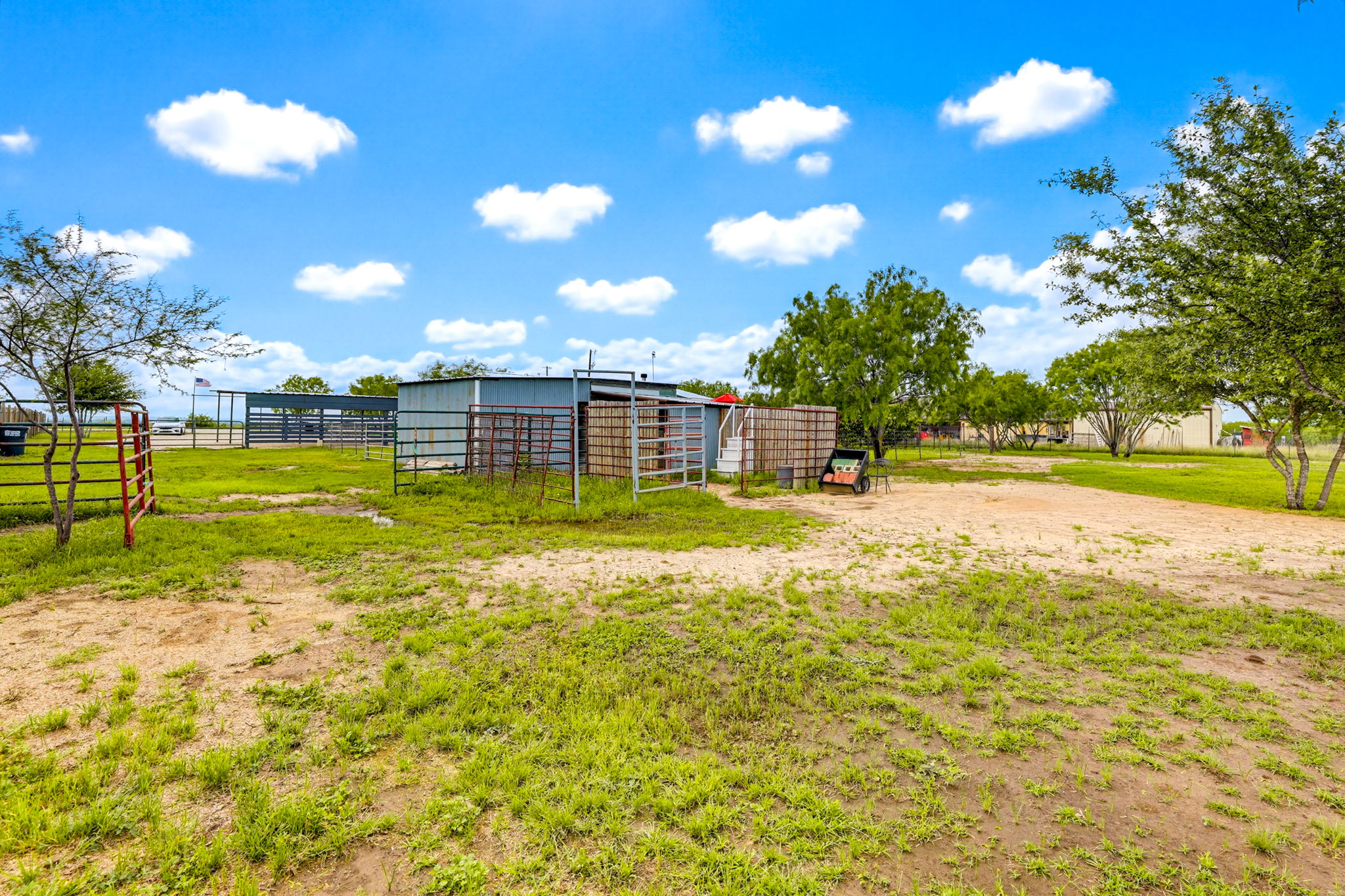 269 Callihan Road Lockhart, TX 78644 - Photo 29 of 34