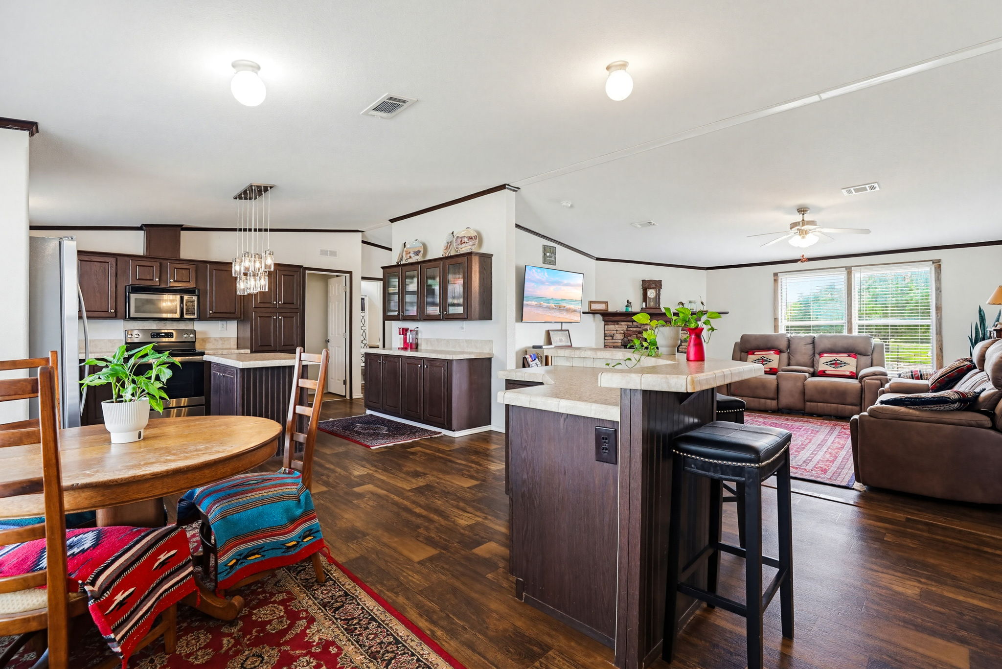 269 Callihan Road Lockhart, TX 78644 - Photo 6 of 34