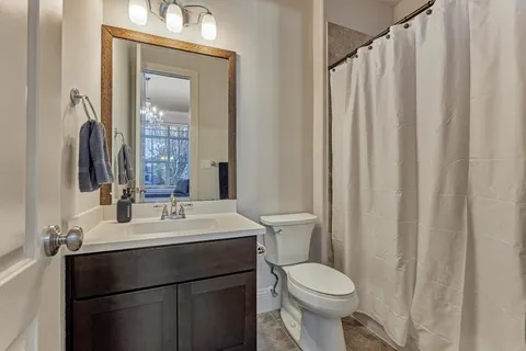 $1,075,000 | 26 Spring Basket Trail, The Woodlands, TX 77389