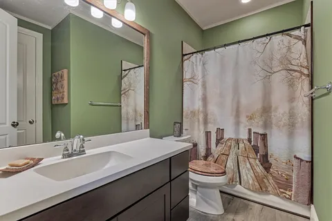 $1,075,000 | 26 Spring Basket Trail, The Woodlands, TX 77389