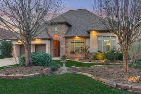 $1,075,000 | 26 Spring Basket Trail, The Woodlands, TX 77389