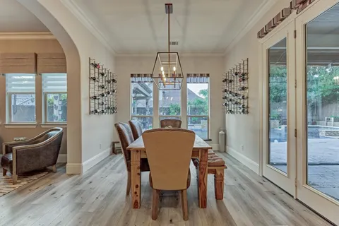 $1,075,000 | 26 Spring Basket Trail, The Woodlands, TX 77389