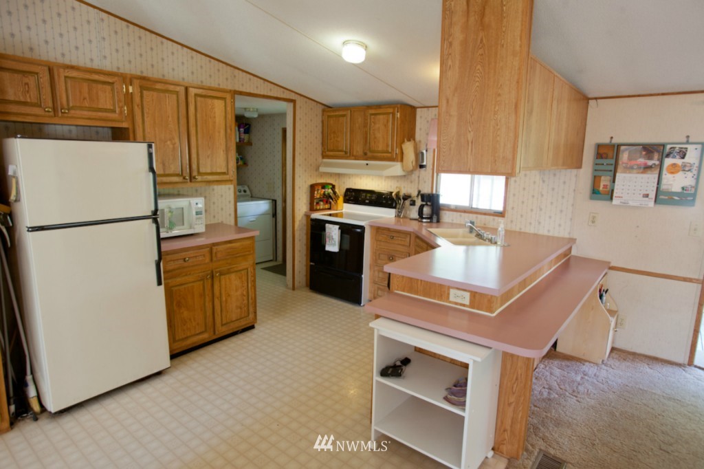 9245 Sunrise Road Custer, WA 98240 - Photo 11 of 21