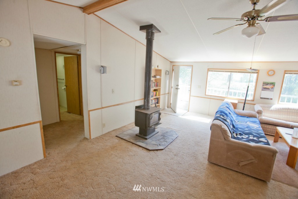 9245 Sunrise Road Custer, WA 98240 - Photo 12 of 21