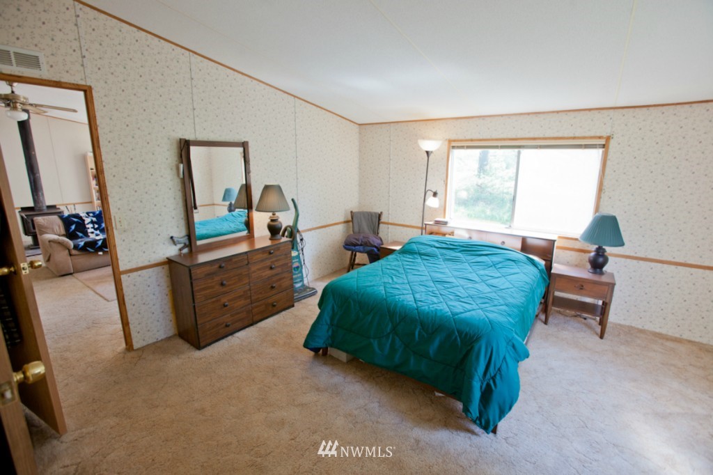 9245 Sunrise Road Custer, WA 98240 - Photo 16 of 21