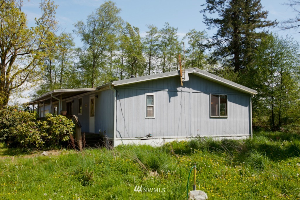 9245 Sunrise Road Custer, WA 98240 - Photo 5 of 21