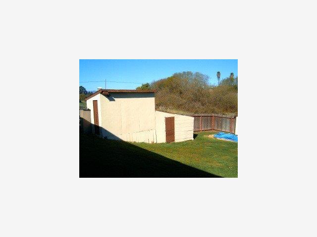 17 Hillcrest Road Watsonville, CA 95076 - Photo 5 of 9 Gallery Image 5