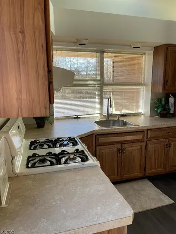 $2,200 | 820 Rhine Boulevard, Raritan, NJ 08869