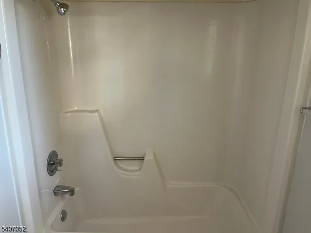 $2,200 | 820 Rhine Boulevard, Raritan, NJ 08869