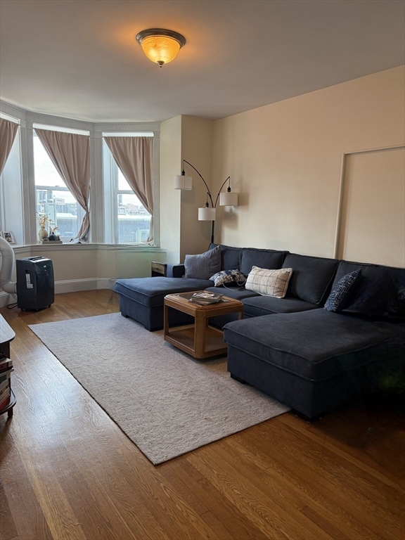 8 Garrison Street, Unit 609 Boston, MA 02116 - Photo 3 of 14