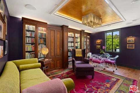 $4,299,000 | 2402 11th Street, Santa Monica, CA 90405