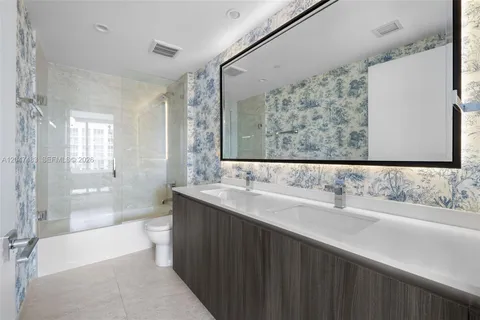 $1,000,000 | 488 Northeast 18th Street, Unit 4900, Miami, FL 33132