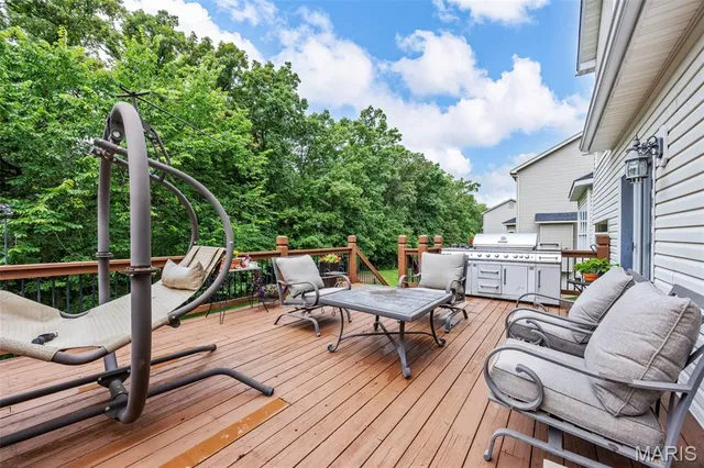 $500,000 | 24 Milton Brennan Manor Court, Wentzville, MO 63385