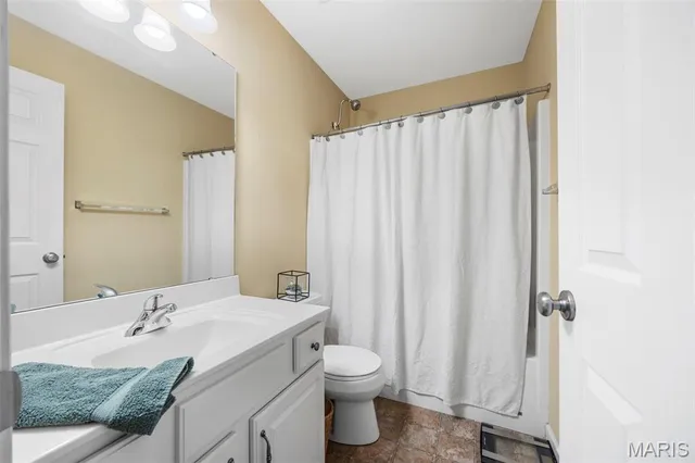 $500,000 | 24 Milton Brennan Manor Court, Wentzville, MO 63385