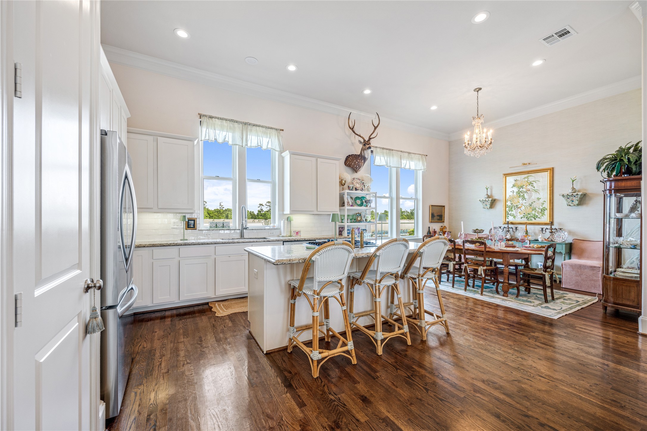 5628 Cohn Terrace Houston, TX 77007 - Photo 5 of 34