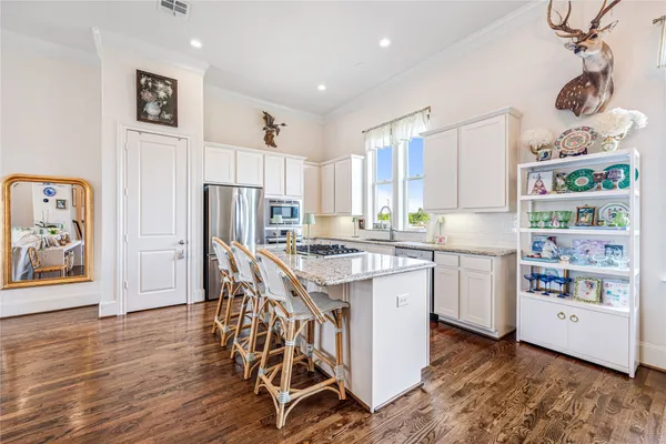 $545,000 | 5628 Cohn Terrace, Houston, TX 77007