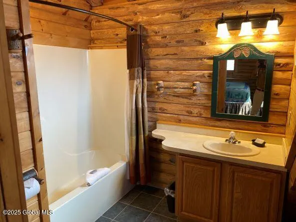 $25,000 | 3210 Lake Shore Drive, Unit 25 INTERVAL 1, Lake George, NY 12845