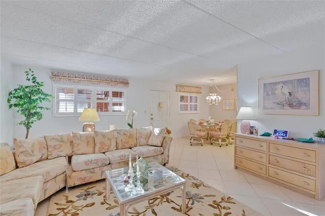 $159,500 | 12760 Indian Rocks Road, Unit 516, Largo, FL 33774