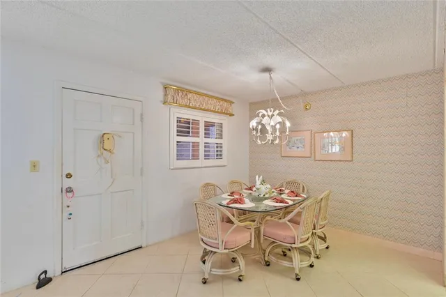 $159,500 | 12760 Indian Rocks Road, Unit 516, Largo, FL 33774