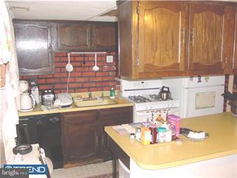 11885 Academy Road, Unit 85A Philadelphia, PA 19154 - Photo 4 of 7 Kitchen
