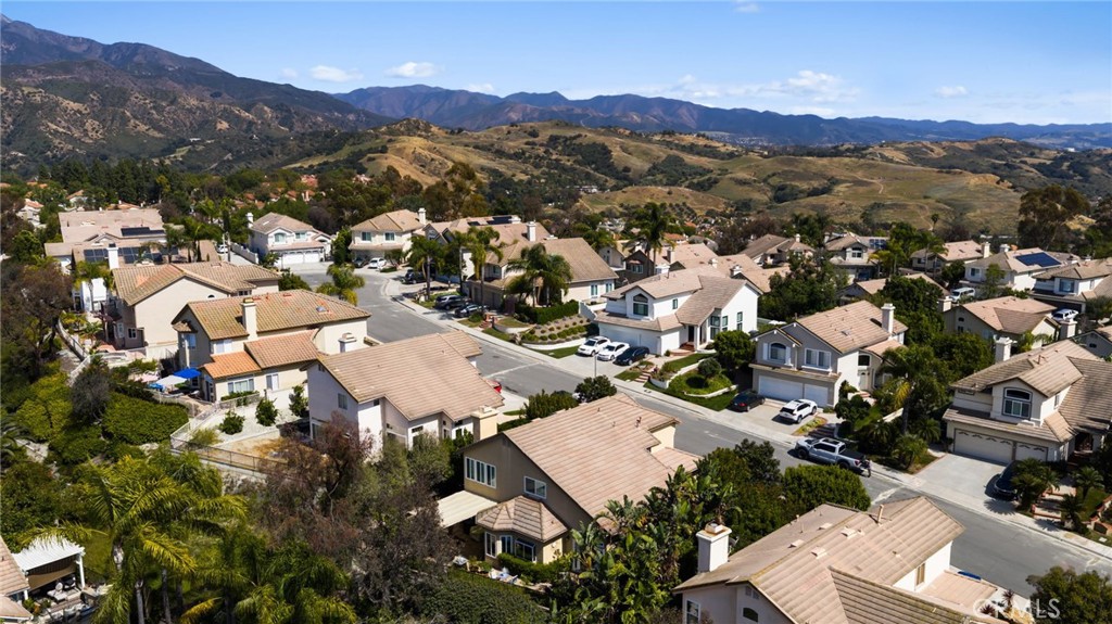 28561 Camelback Road Trabuco Canyon, CA 92679 - Photo 47 of 52