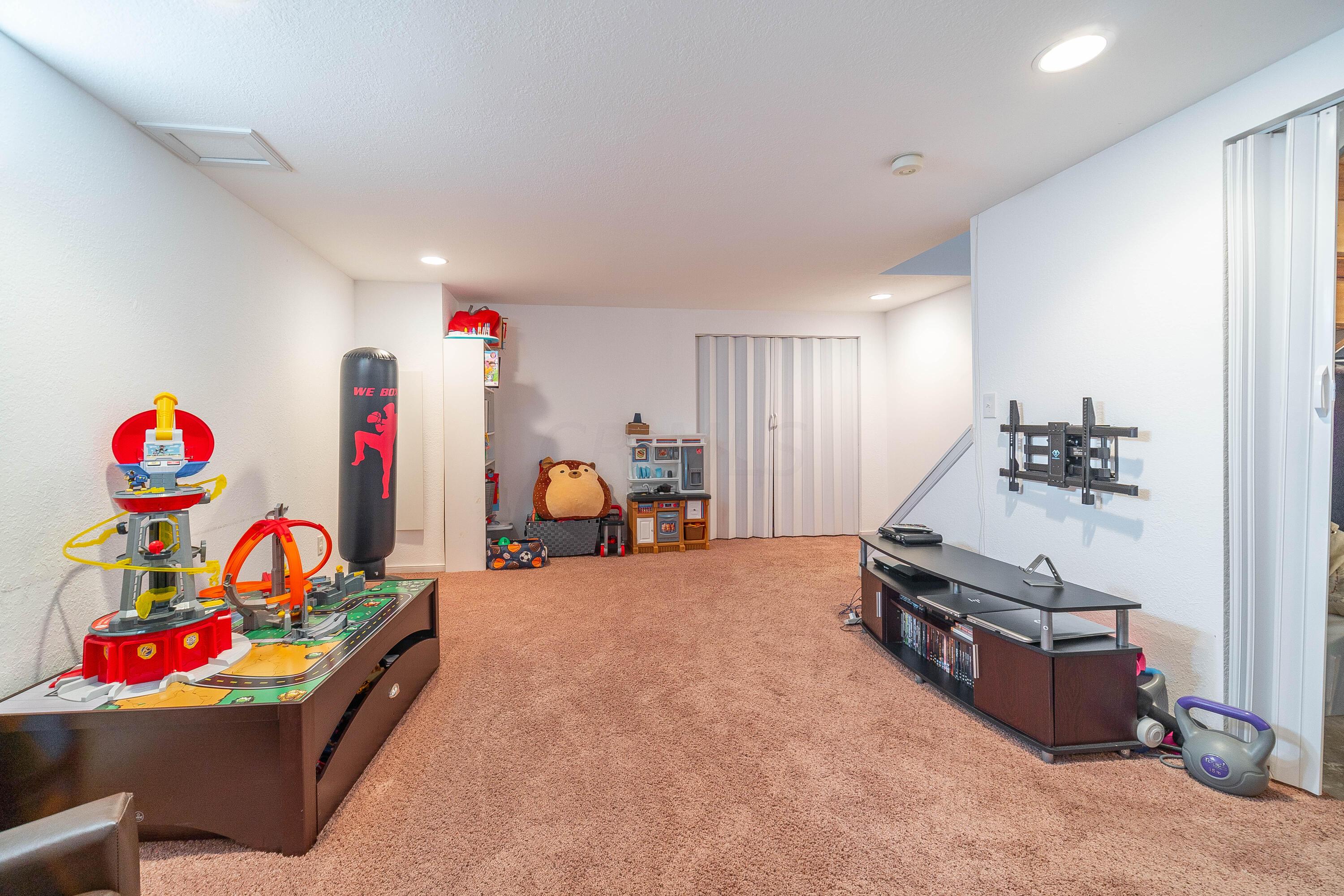 2743 Barrows Road Columbus, OH 43232 - Photo 54 of 57 2743 Barrows Rd-63