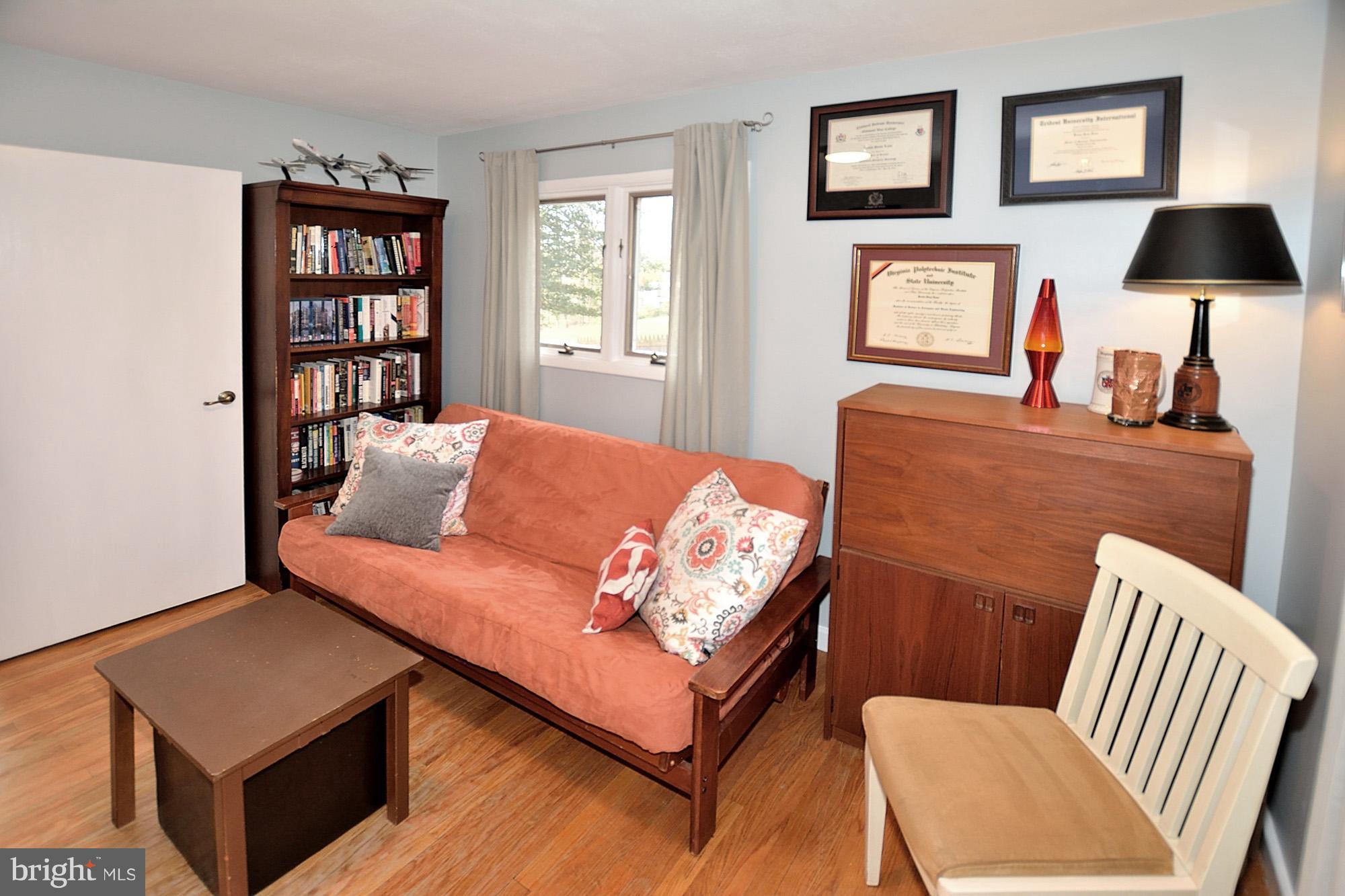 1135 Cameron Road Alexandria, VA 22308 - Photo 11 of 30 Family Room