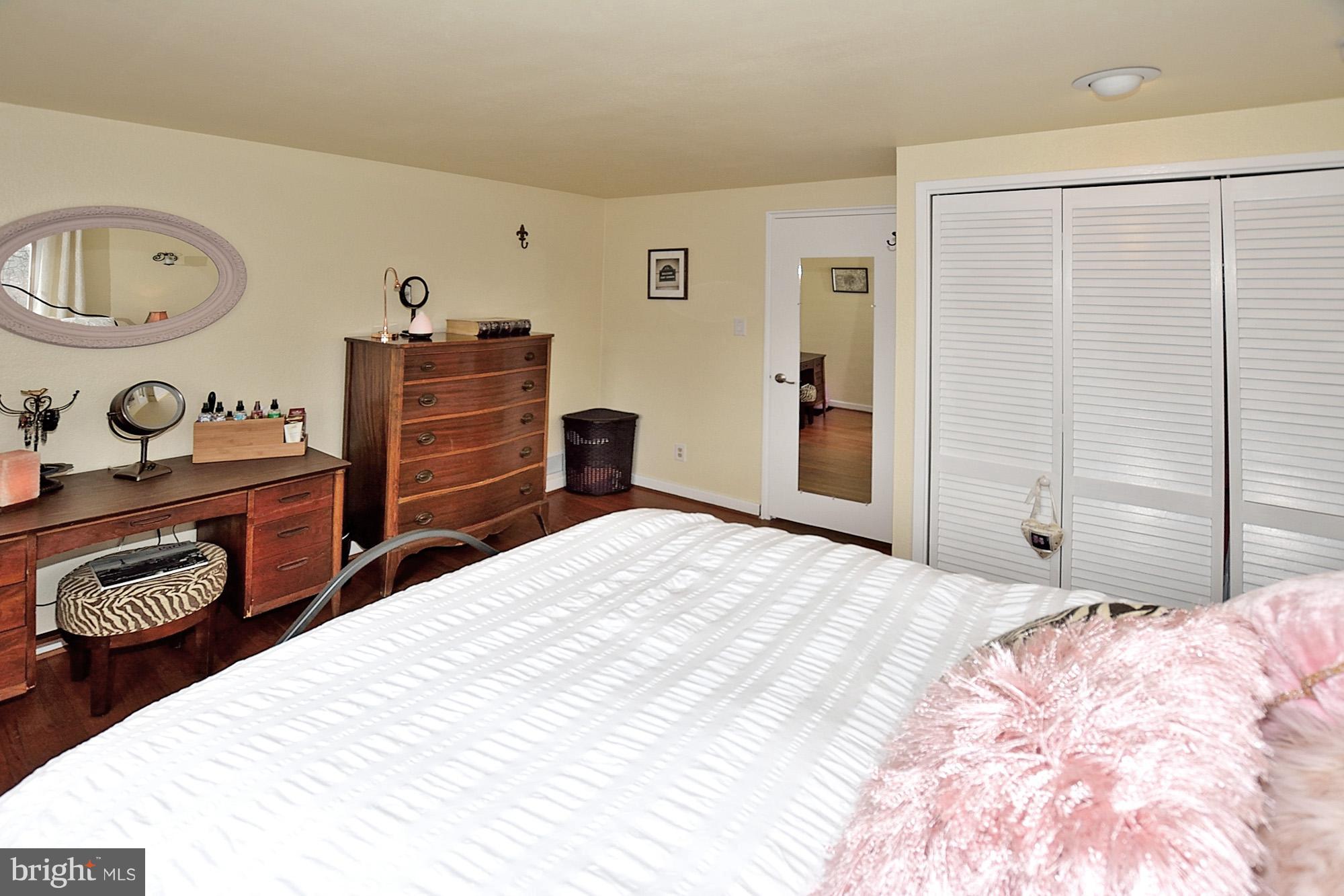 1135 Cameron Road Alexandria, VA 22308 - Photo 16 of 30 Bedroom (Master)