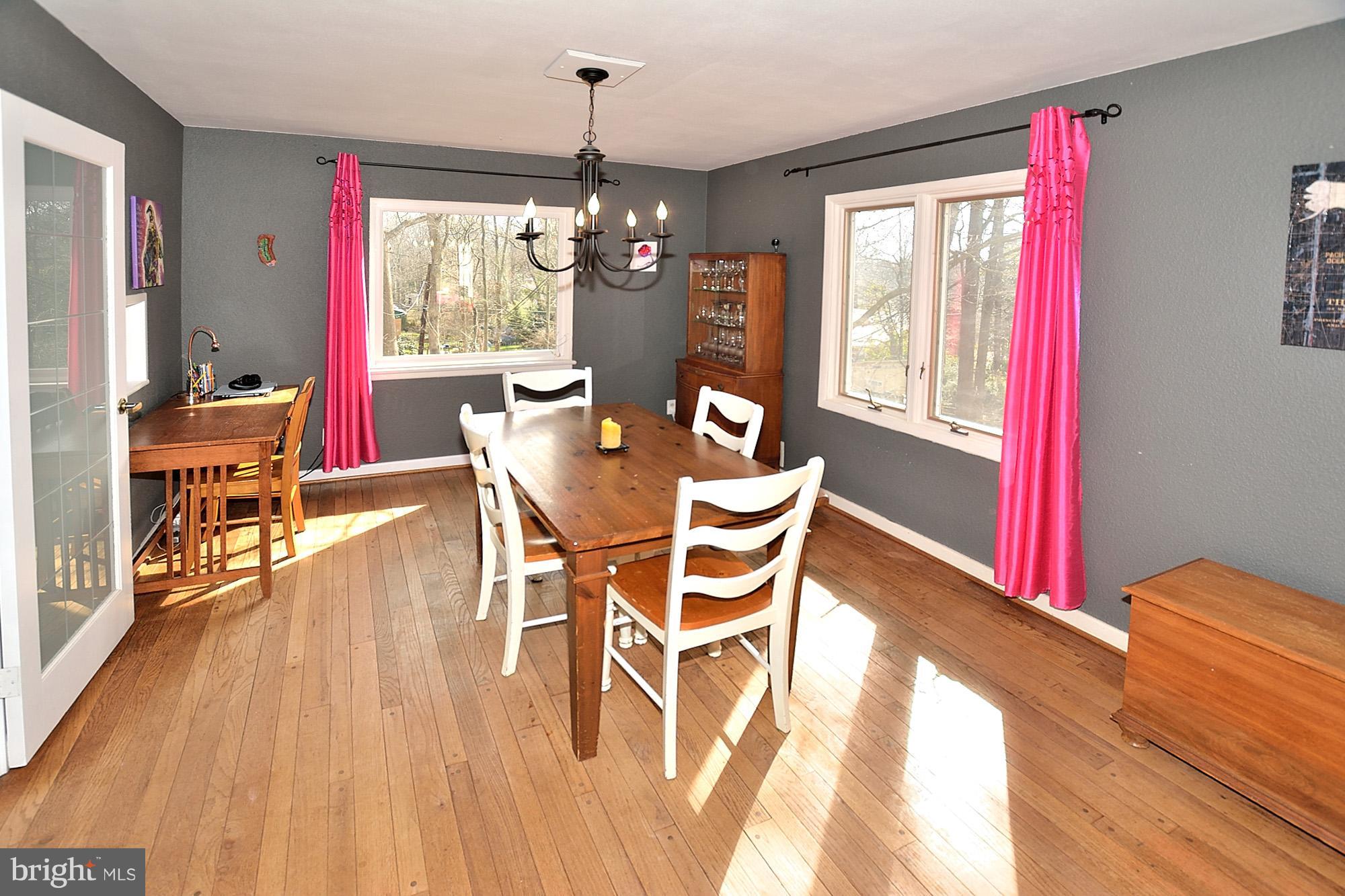 1135 Cameron Road Alexandria, VA 22308 - Photo 3 of 30 Dining Room
