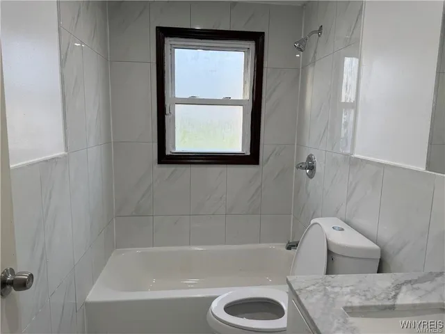 $1,900 | 104 Balbach Drive, Cheektowaga, NY 14225